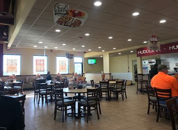 kansas/salina/restaurant/huddle-house