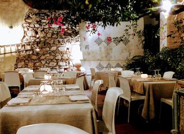 italy/taormina/restaurant/casa-niclodi