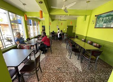 grenada/guava/restaurant/kelly-s-hot-spot