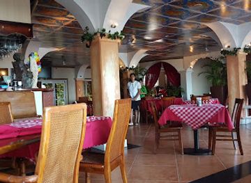 tonga/pangaimotu/restaurant/little-italy-pizzeria-restaurant