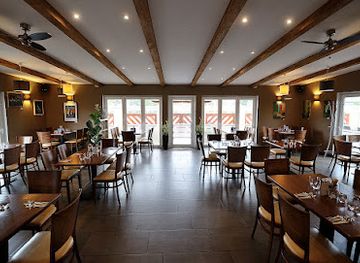 hungary/southern-transdanubia/restaurant/vitorlas-etterem