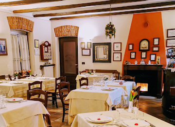 italy/roero/restaurant/cantina-dei-cacciatori