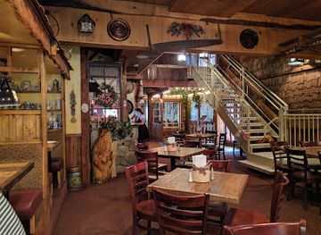 new-york/long-island/restaurant/the-village-lanterne