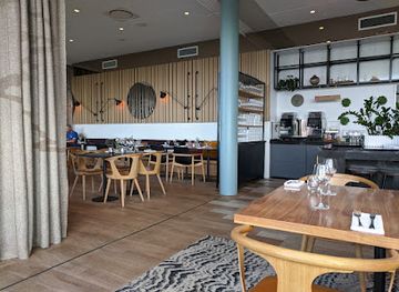 faroe-islands/norooyar/restaurant/hallartun