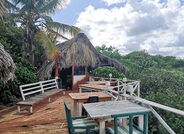 dominican-republic/los-haitises/restaurant/el-cabito