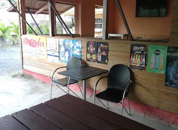 saint-lucia/dennery-quarter/restaurant/hot-peppers-restaurant-and-bar