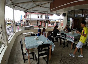 ecuador/amazon/restaurant/la-hueca-del-parce