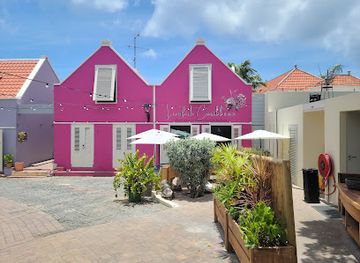 curacao/otrobanda/restaurant/lionfish-caribbean