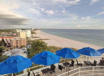florida/st-petersburg-beach/restaurant/spinners-rooftop-grille