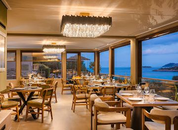 greece/euboea/restaurant/paramithenio-restaurant-pool-bar