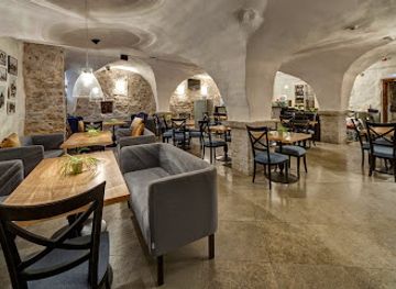 estonia/tallinn-old-town/restaurant/restoran-trofe