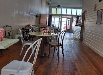 mississippi/mccomb/restaurant/the-morning-rail