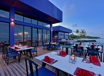 maldives/dhaalu-atoll/restaurant/sea-dragon-restaurant-forbidden-bar
