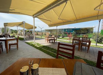 kosovo/mitrovica/restaurant/crystal