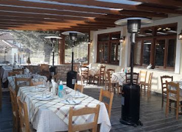 greece/mount-parnassus/restaurant/riza-restaurant