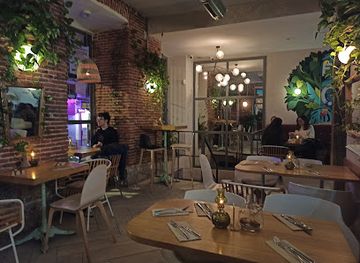 spain/madrid/malasana/restaurant/eatmytrip-brunch-dinner-madrid