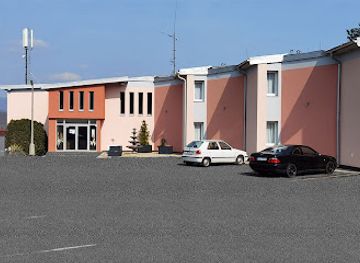 slovakia/zemplinska-sirava/restaurant/hotel-merkur