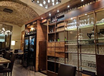 vatican-city/vatican-library/restaurant/osteria-delle-commari