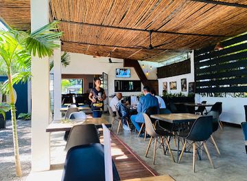 madagascar/toamasina/restaurant/la-braise-cote-cour