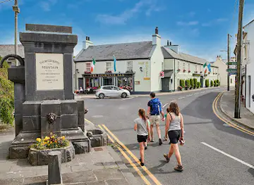 Hylands Burren Hotel