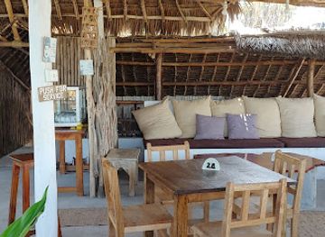 kenya/watamu/restaurant/the-liar-s-club