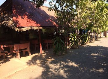 cambodia/kampong-chhnang/restaurant/van-soleap-restaurant