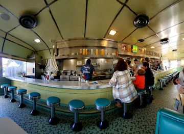 wisconsin/devil-s-lake-state-park/restaurant/broadway-diner