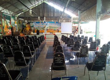 thailand/khorat-plateau/restaurant/wat-sa-bua-mueang-chak