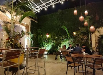 dominican-republic/santo-domingo-metropolitan-area/restaurant/el-buho-eatery