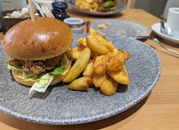 united-kingdom/dyfed/restaurant/tides-kitchen-wine-bar