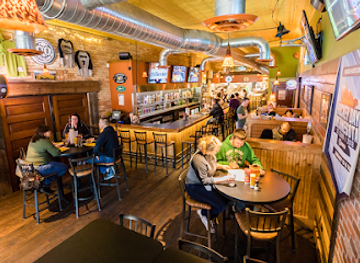minnesota/saint-cloud/restaurant/7-west-taphouse-st-cloud