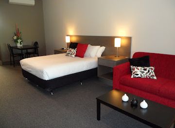 australia/eyre-peninsula/restaurant/cummins-hotel