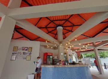 ecuador/coastal-lowlands/restaurant/piscina-boulevard-restaurant-beach-manta-turismo-ecuador