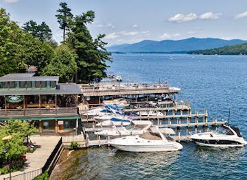 new-york/lake-george/restaurant/boardwalk-restaurant-marina