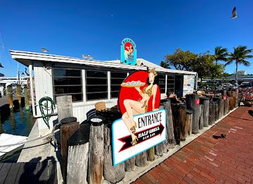 florida/key-west/restaurant/half-shell-raw-bar