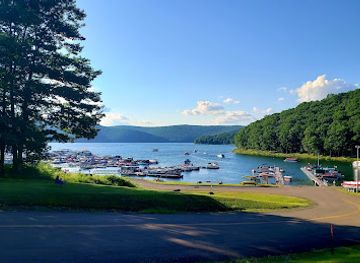 pennsylvania/allegheny-national-forest/restaurant/docksider-s-cafe