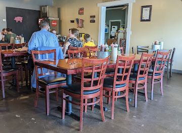 kentucky/pennyroyal-plateau/restaurant/durham-s-pit-bbq-bourbon-lounge