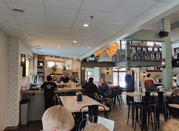 colorado/steamboat-springs/restaurant/clyde-s-pies