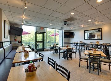 michigan/traverse-city/restaurant/firefly-restaurant