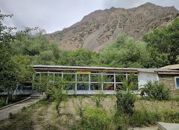 tajikistan/iskanderkul-lake/restaurant/sham-e-iskenderkul