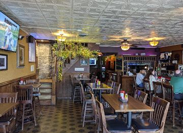 wisconsin/chippewa-valley/restaurant/sheeley-house-saloon