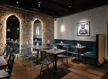 germany/dusseldorf/restaurant/bob-mary