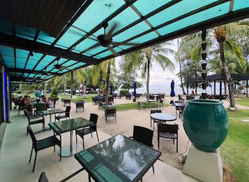malaysia/penang-island/restaurant/sigi-s-bar-and-grill-on-the-beach-at-golden-sands-resort-penang