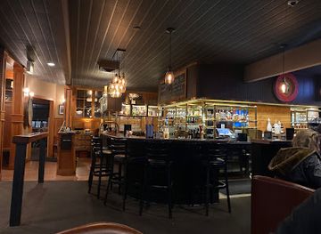 washington/spokane/restaurant/the-barrel-steak-seafood-house