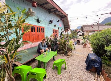 laos/vang-vieng-karst-landscape/restaurant/lotus-restaurant