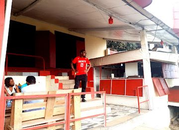 gabon/pikounda-gorilla-camp/restaurant/terrasse-locale