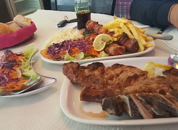 portugal/serra-da-lousa/restaurant/to-dos-frangos