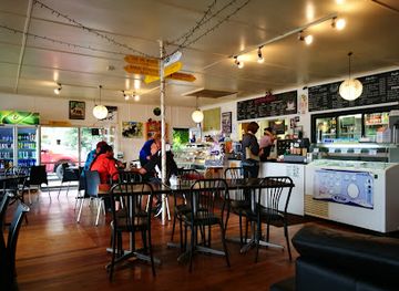 new-zealand/whanganui/restaurant/pukekos-nest-cafe