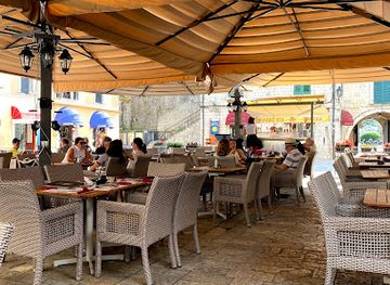 montenegro/kotor/restaurant/kafic-san-djovani