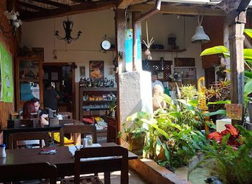 bolivia/amboro-national-park/restaurant/el-aljibe-comida-tipica